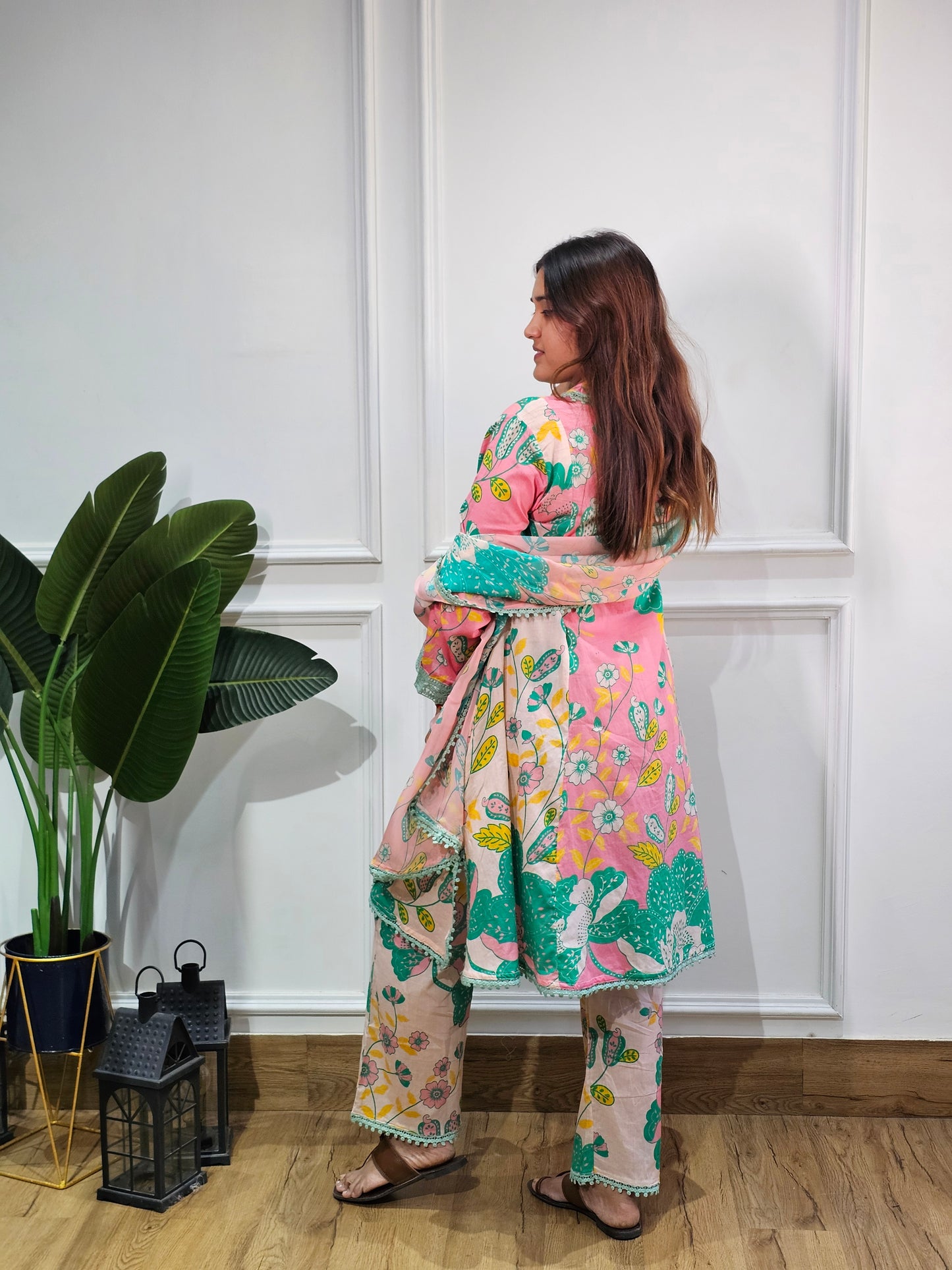 Jeenas floral pure mal cotton suit