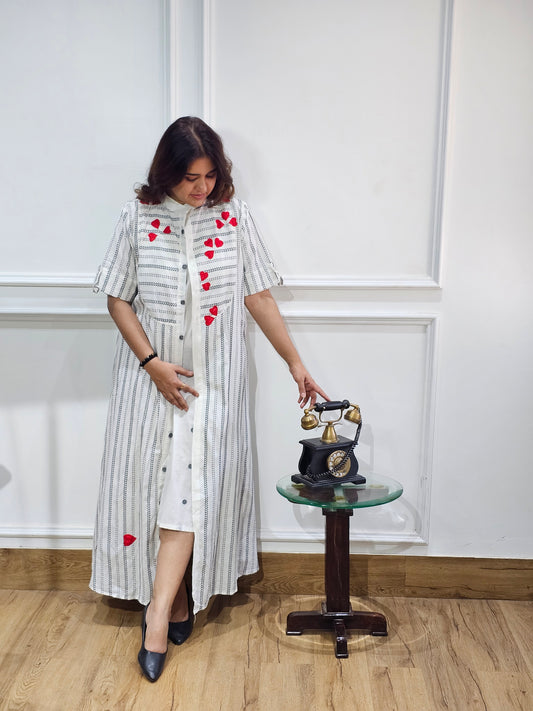 Jeenas white heart tunic