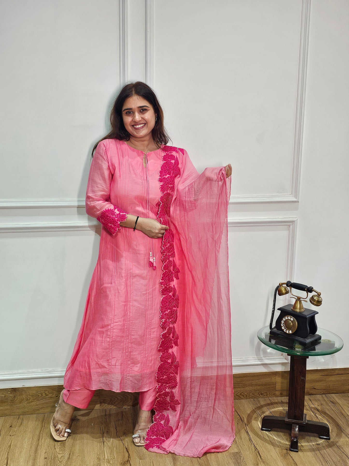 Jeenas embroidery suit set