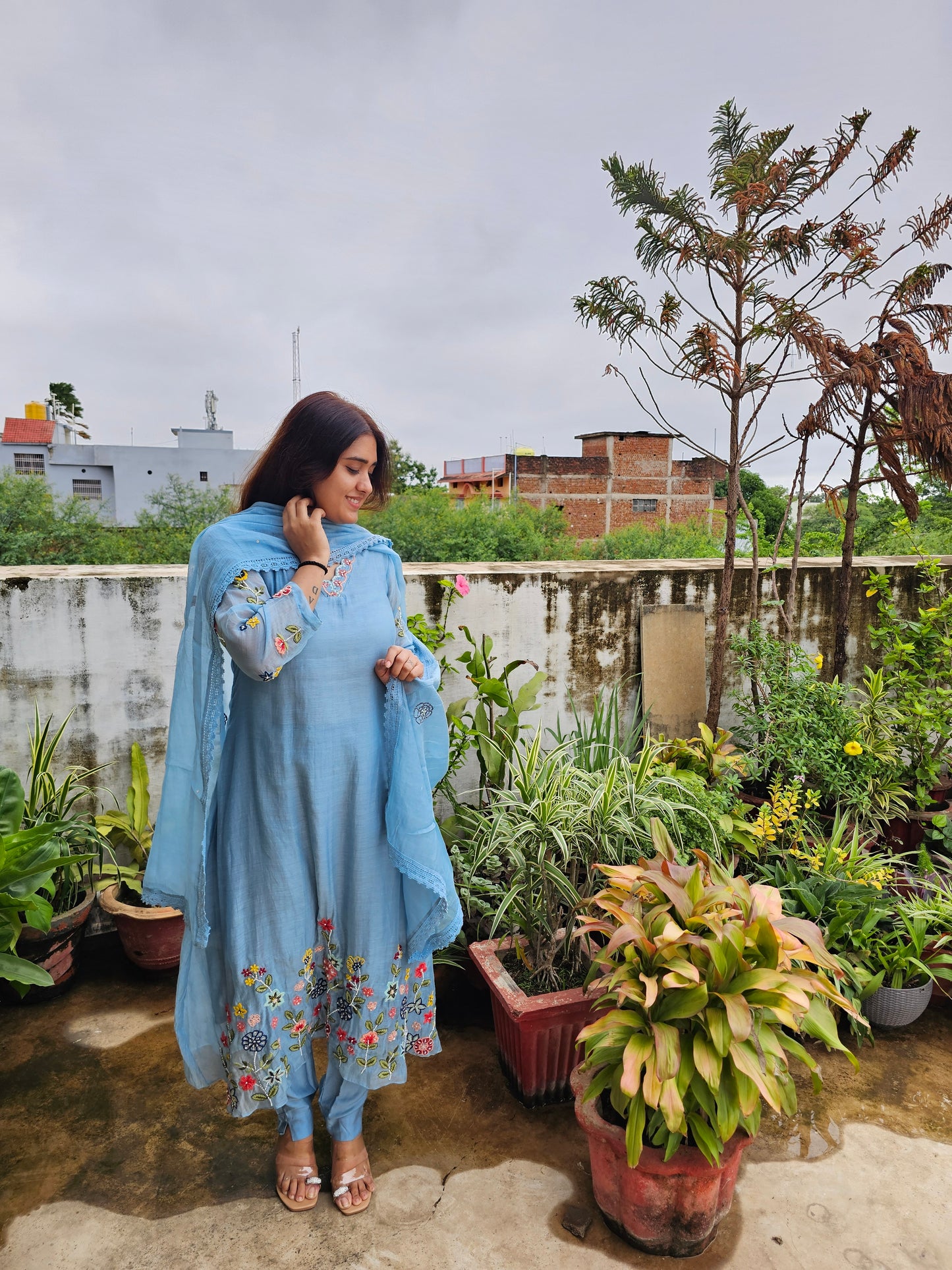 Jeenas embroidery suit set