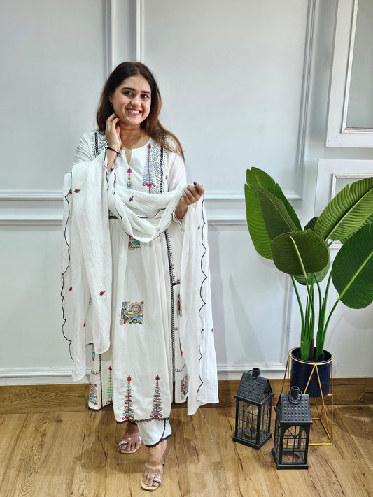 Jeenas embroidery suit set