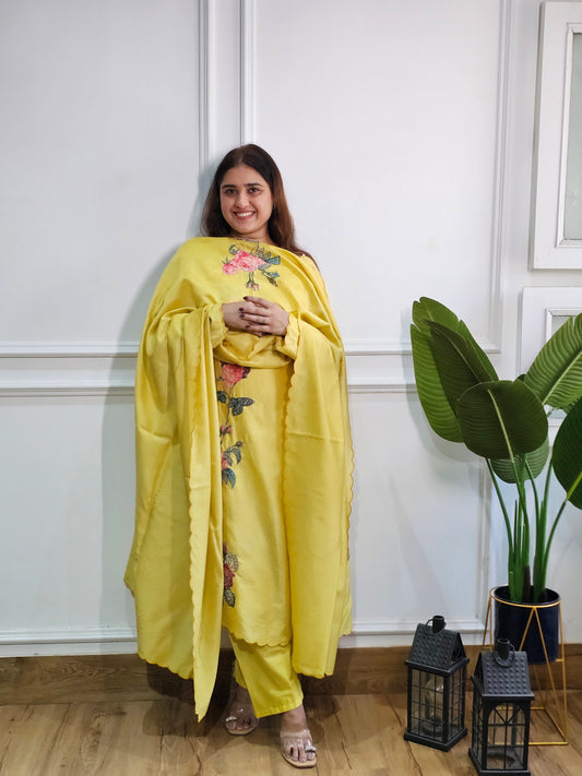 Jeenas embroidery suit set