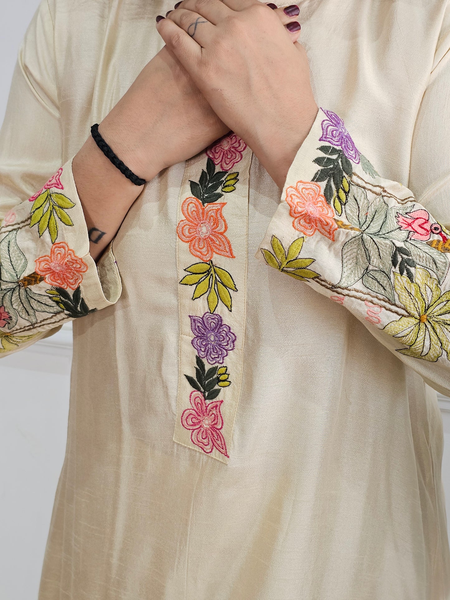 Jeenas embroidery suit set