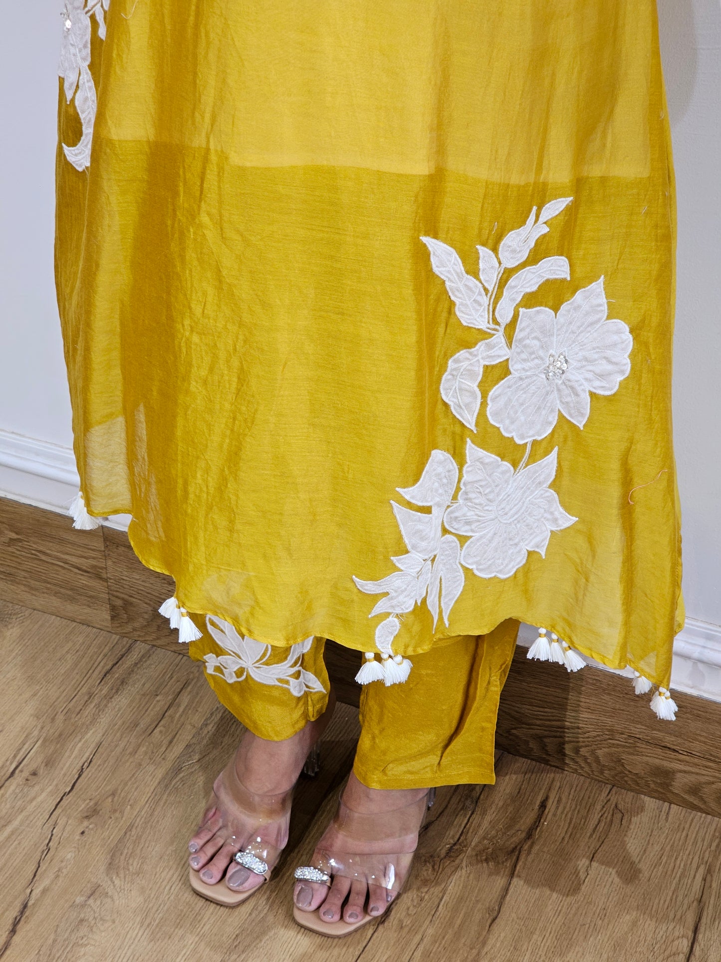 Jeenas pure mul chanderi Kurta set