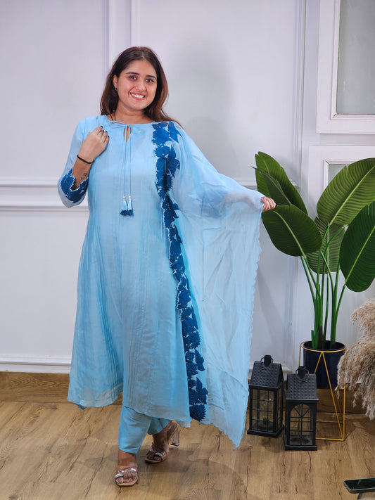 Jeenas embroidery suit set