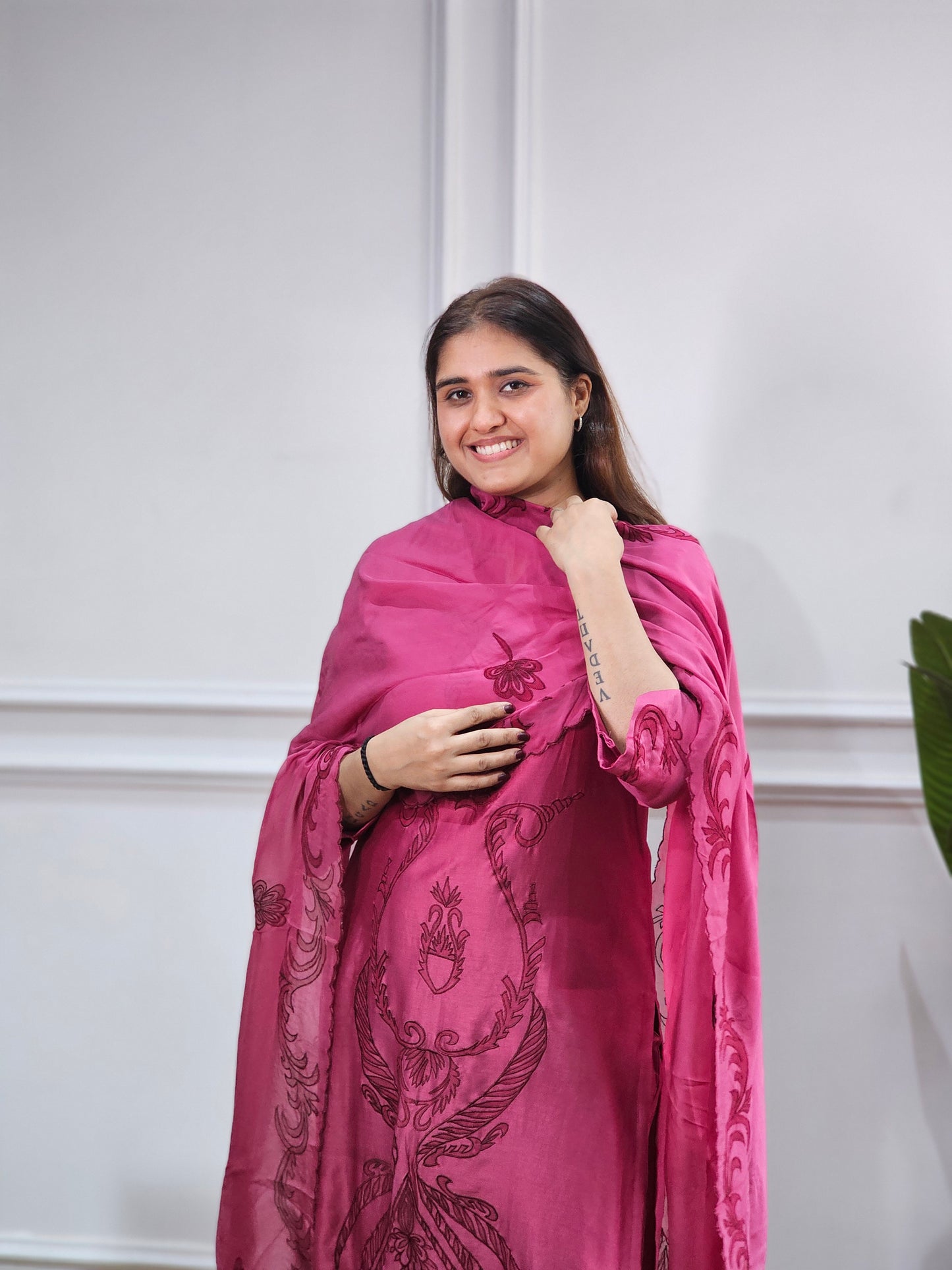 Jeenas embroidery suit set