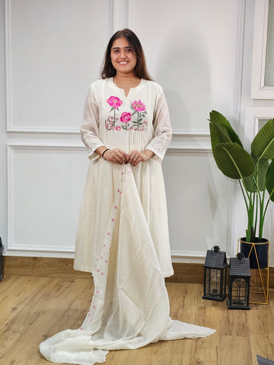 Jeenas embroidery suit set