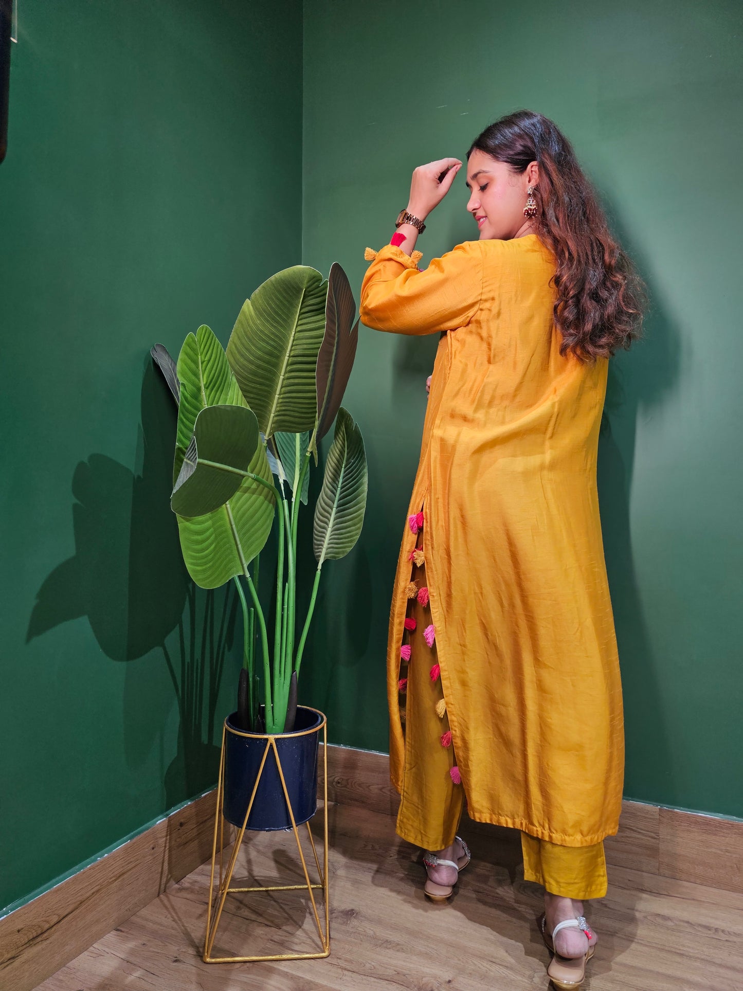 Jeenas pure silk pakastani set
