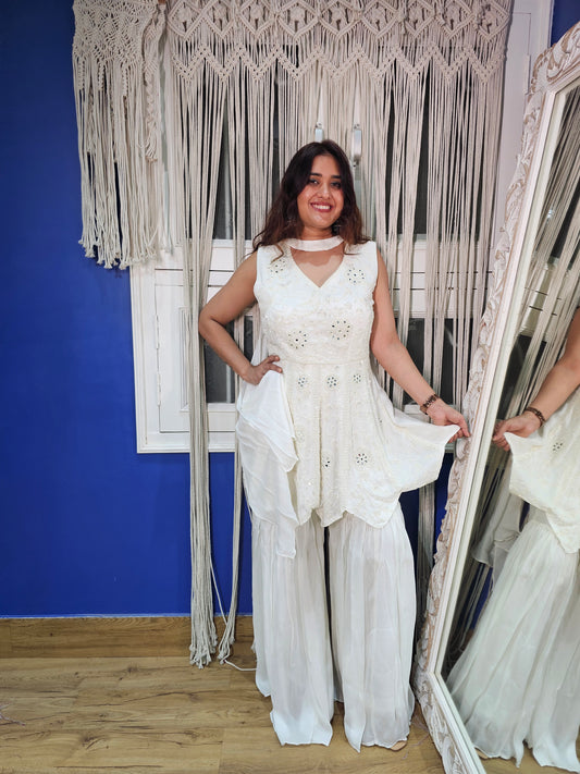 Jeenas white divider suit set