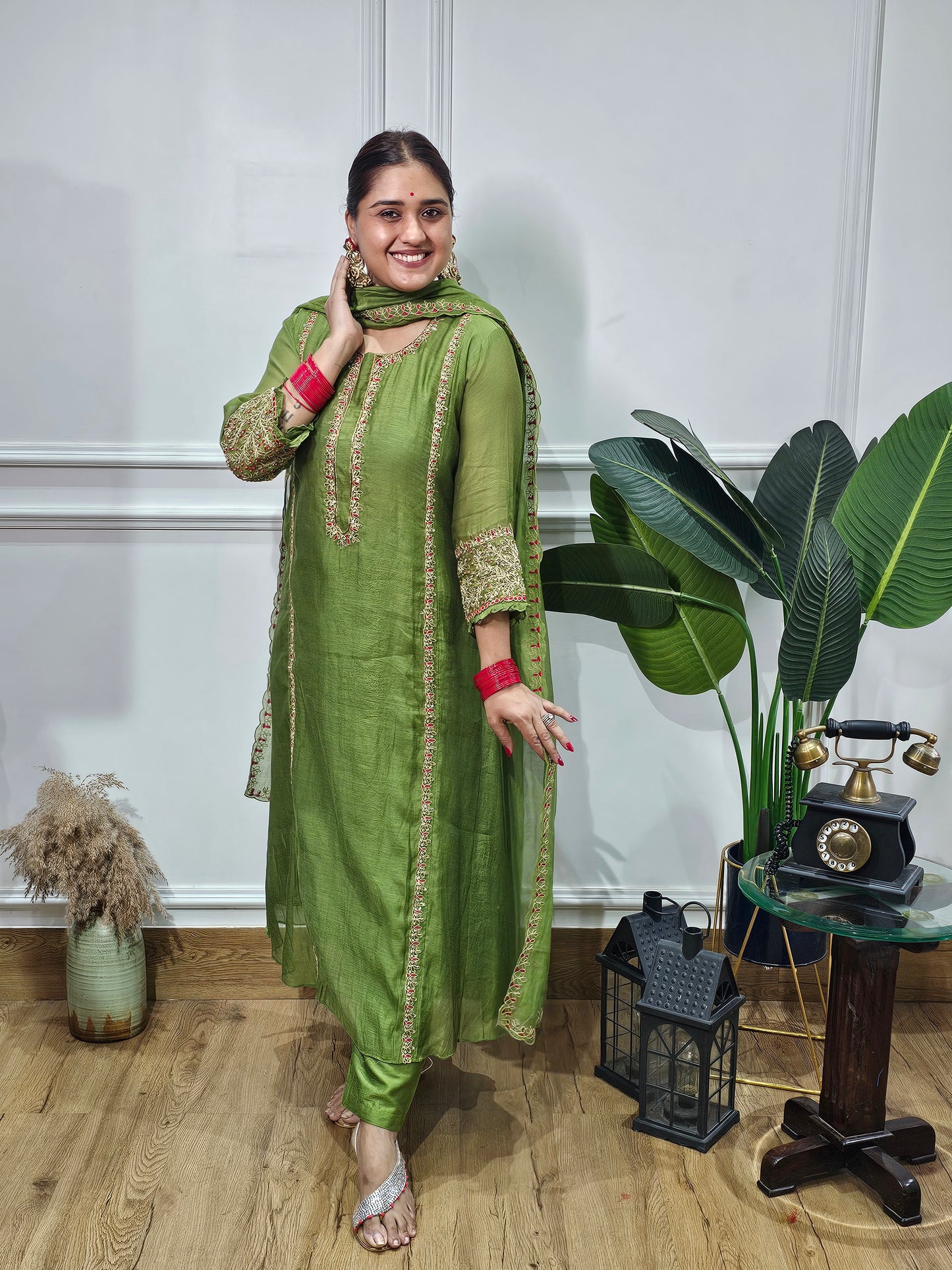 Jeenas vpure mul chanderi suit set