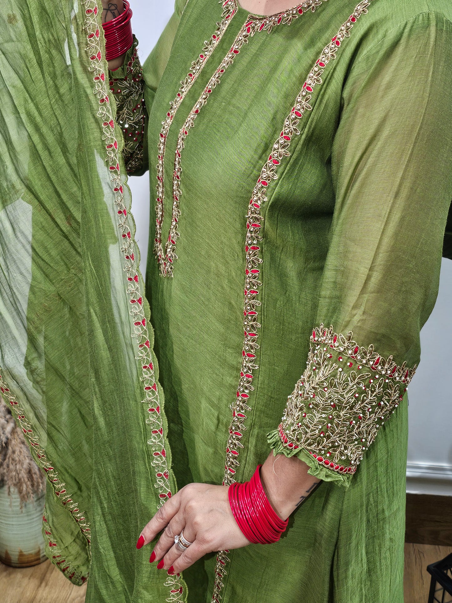 Jeenas vpure mul chanderi suit set