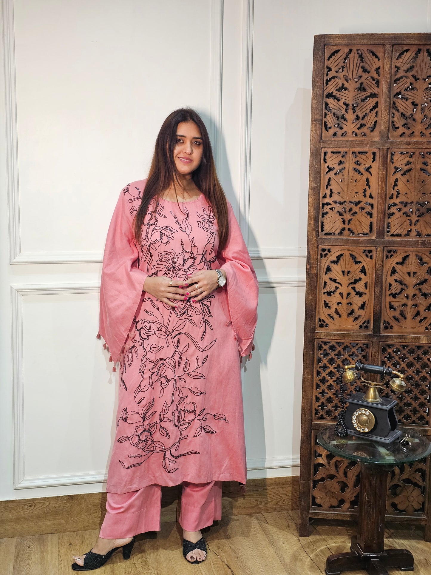 Jeenas Pant Kurta Set