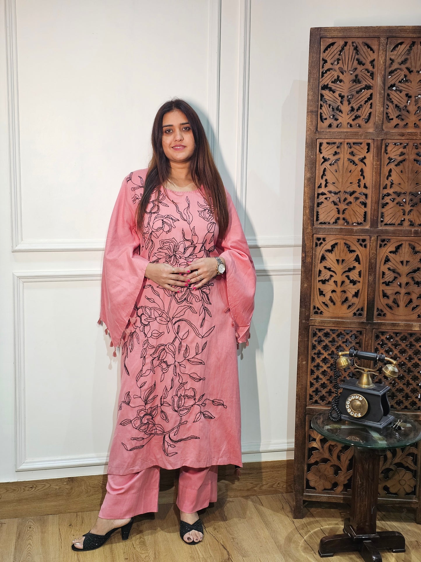 Jeenas Pant Kurta Set