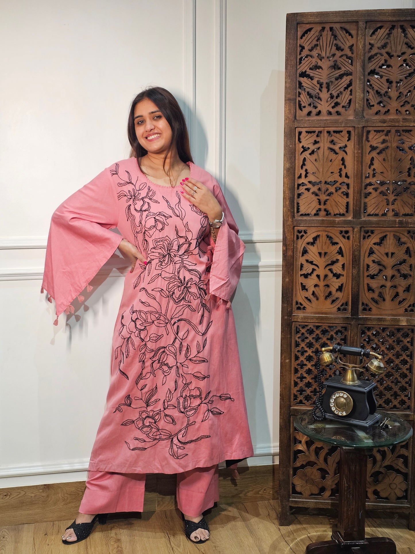 Jeenas Pant Kurta Set