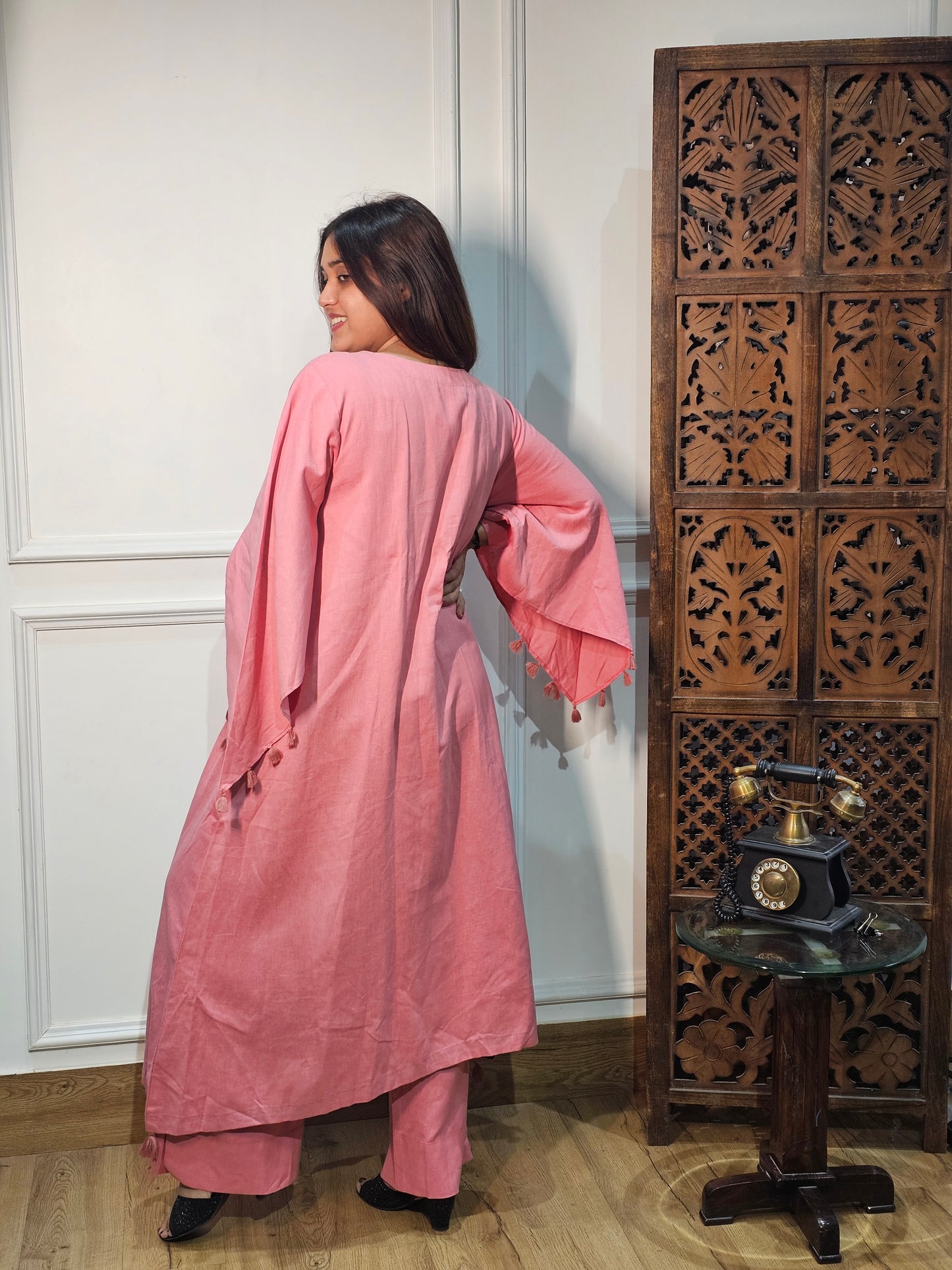 Jeenas Pant Kurta Set