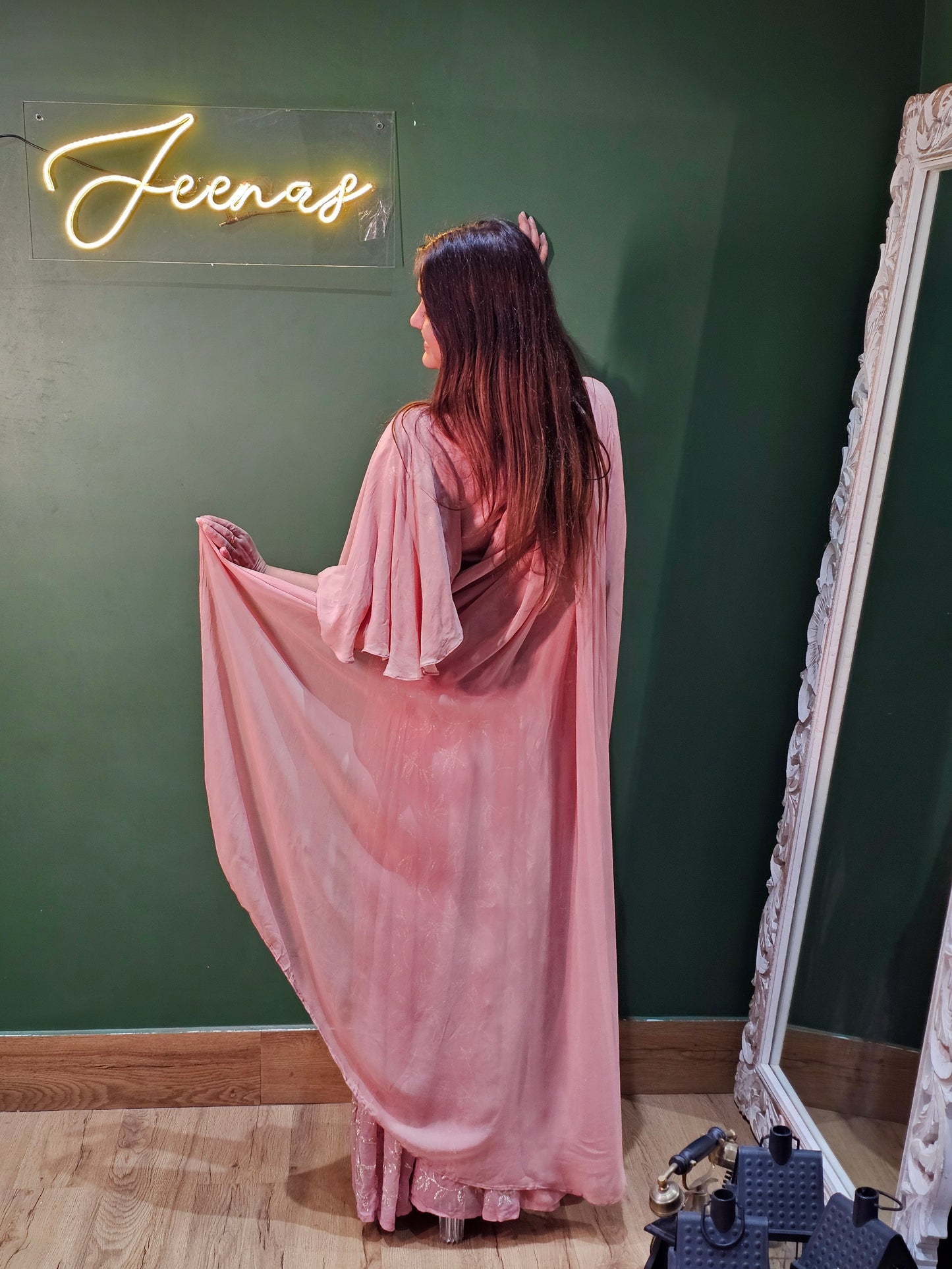 Jeenas Drape Set