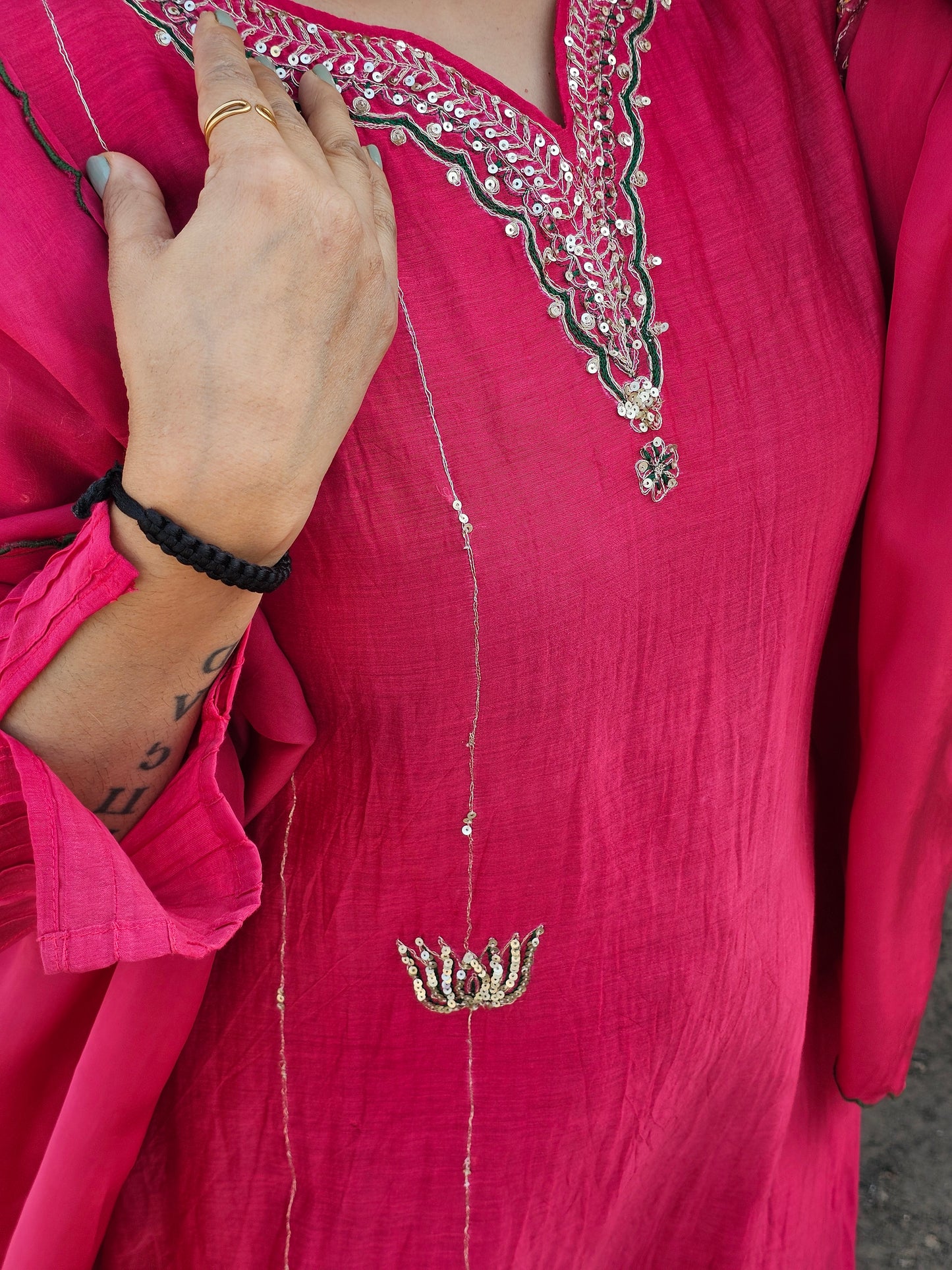 Jeenas blush coral luxe