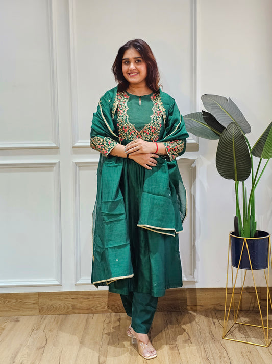 jeenas Hara noor