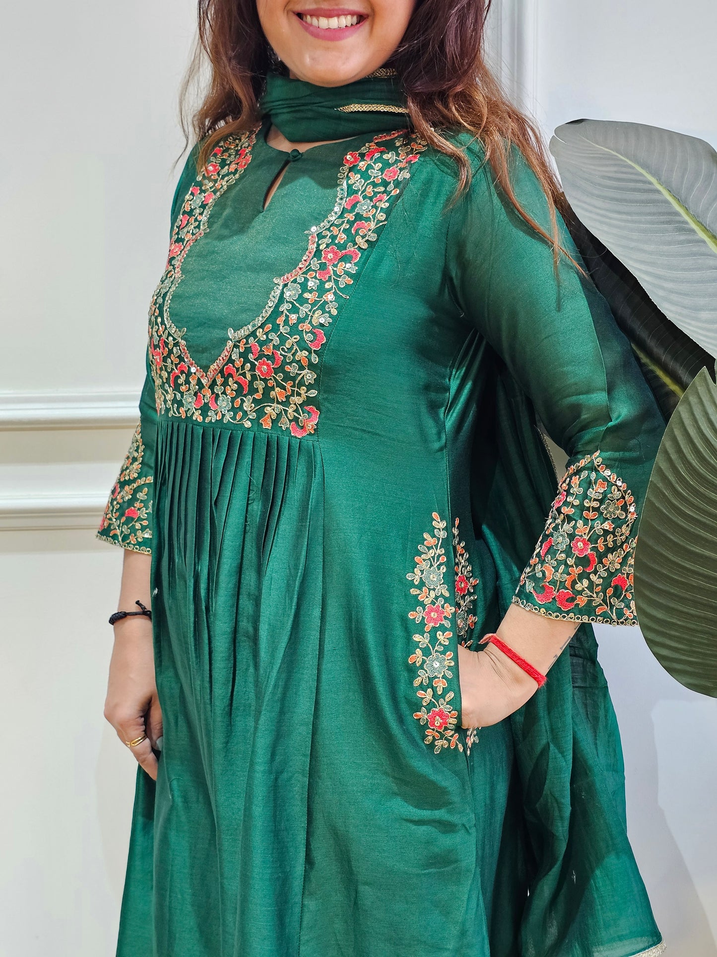 jeenas Hara noor