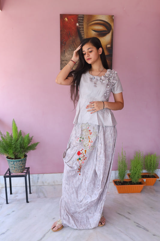 JEENAS Women Designer Embroidered Set