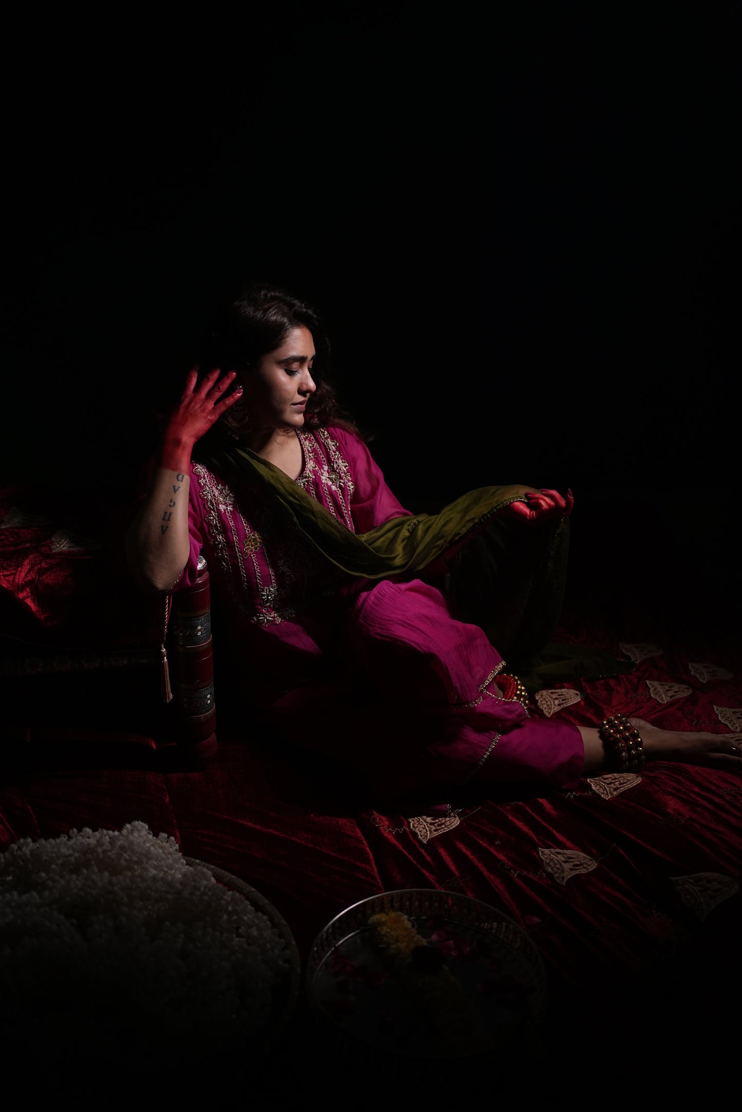 Jeenas Magenta Malhar suit