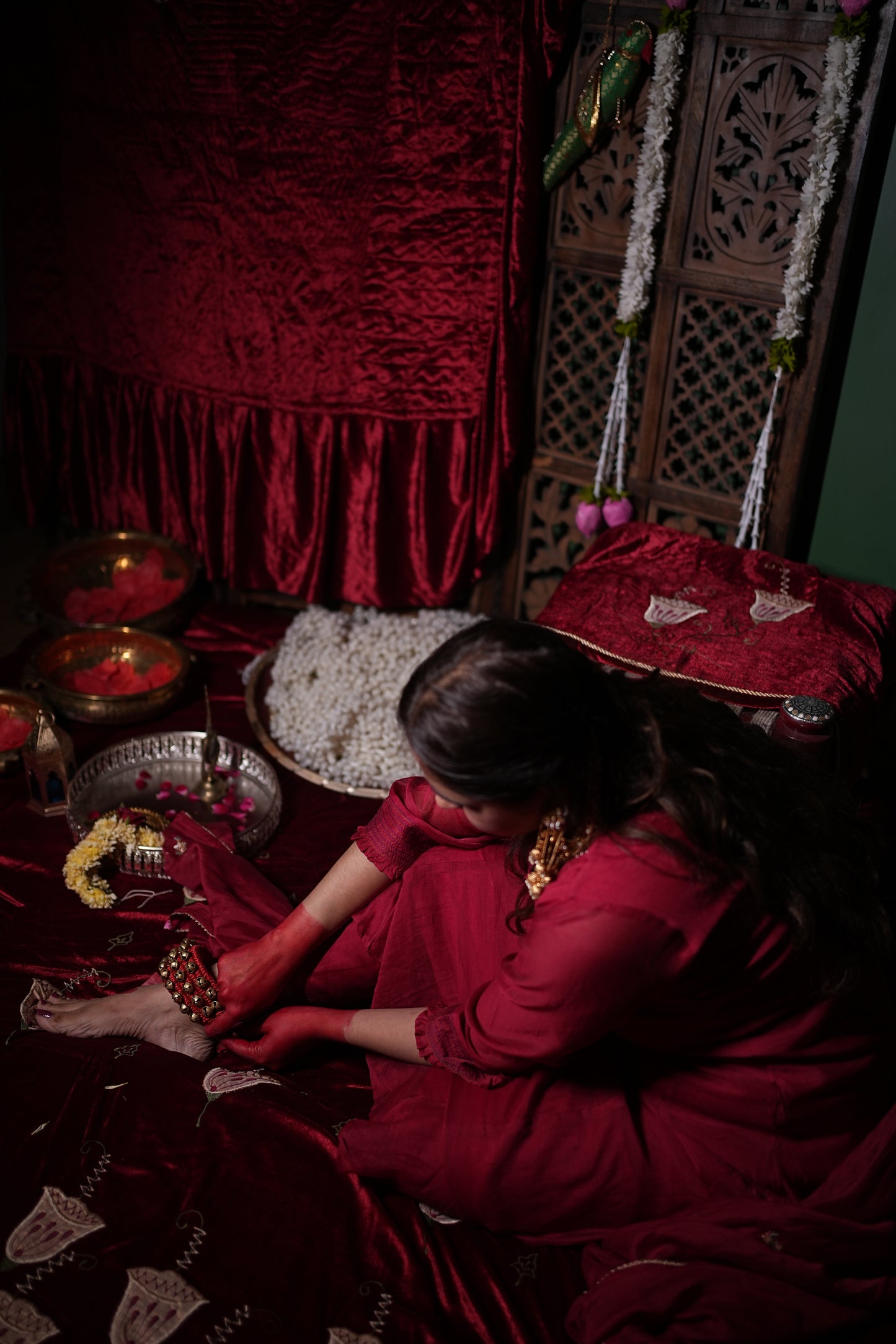 Jeenas Maroon Majesty suit