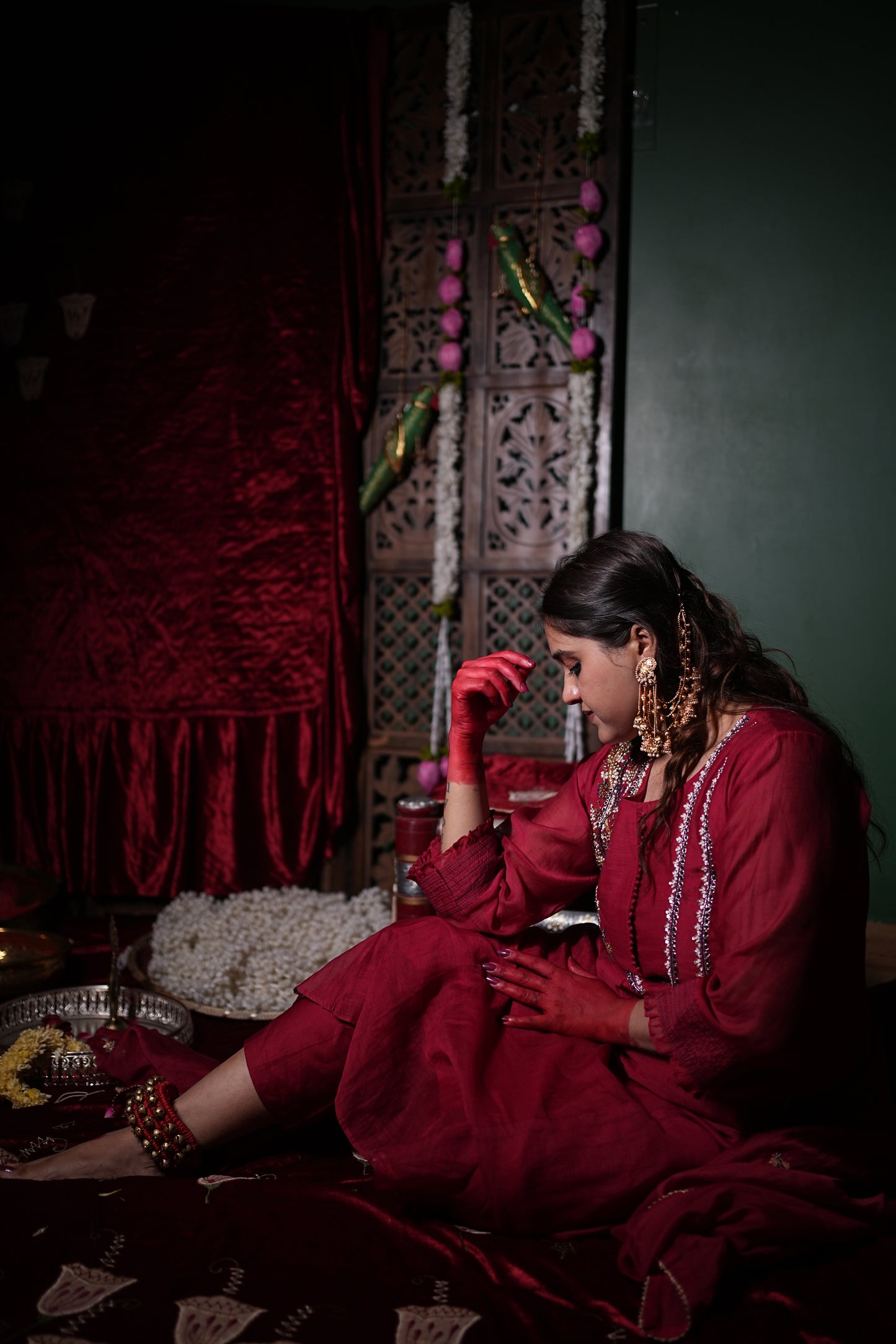 Jeenas Maroon Majesty suit