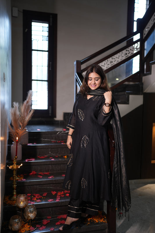 jeenas Raat Rani