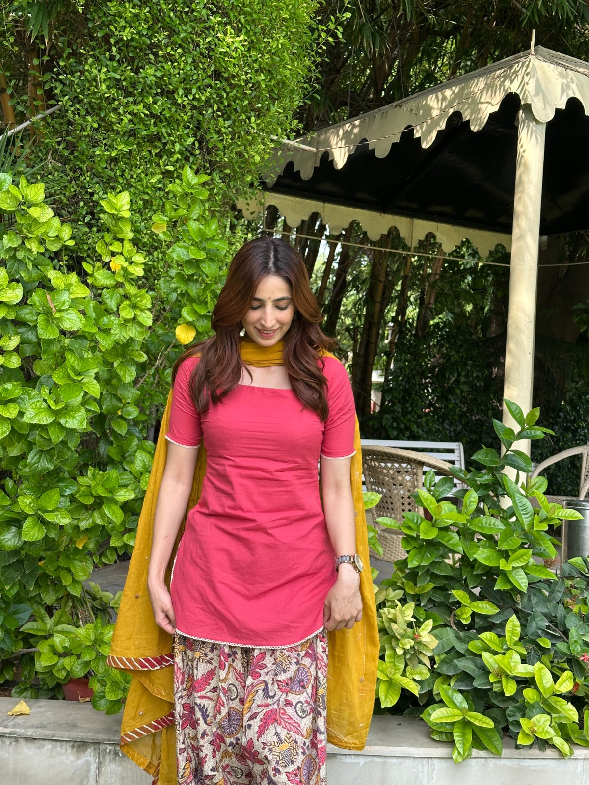 Gulmohar Farshi Set 🌺
