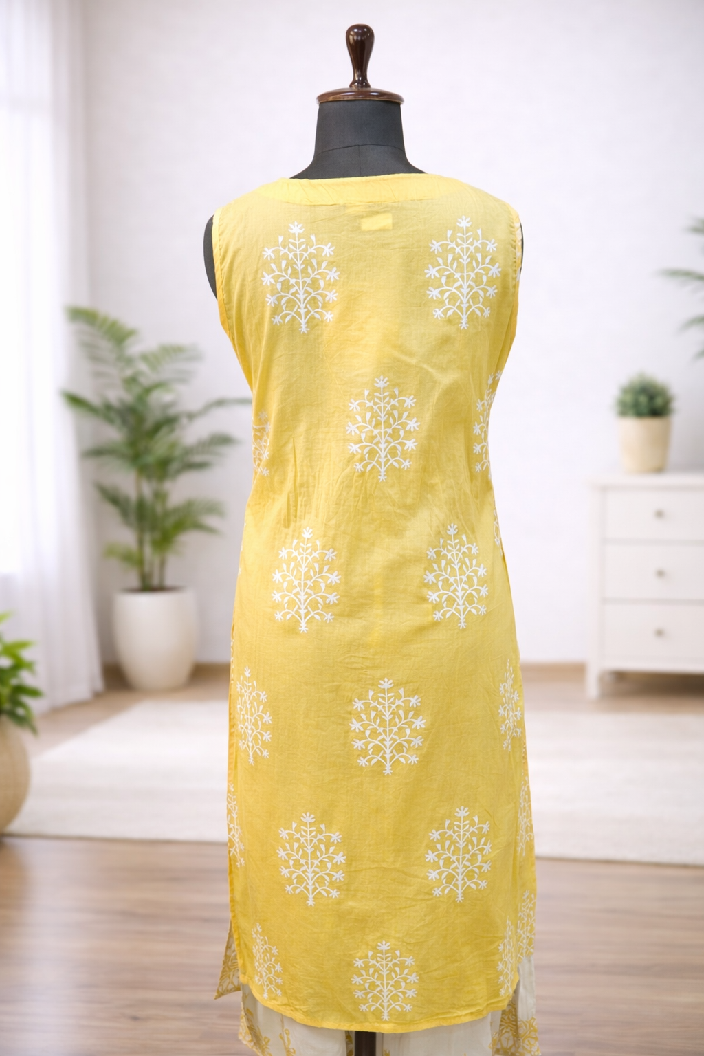Jeenas Kurta