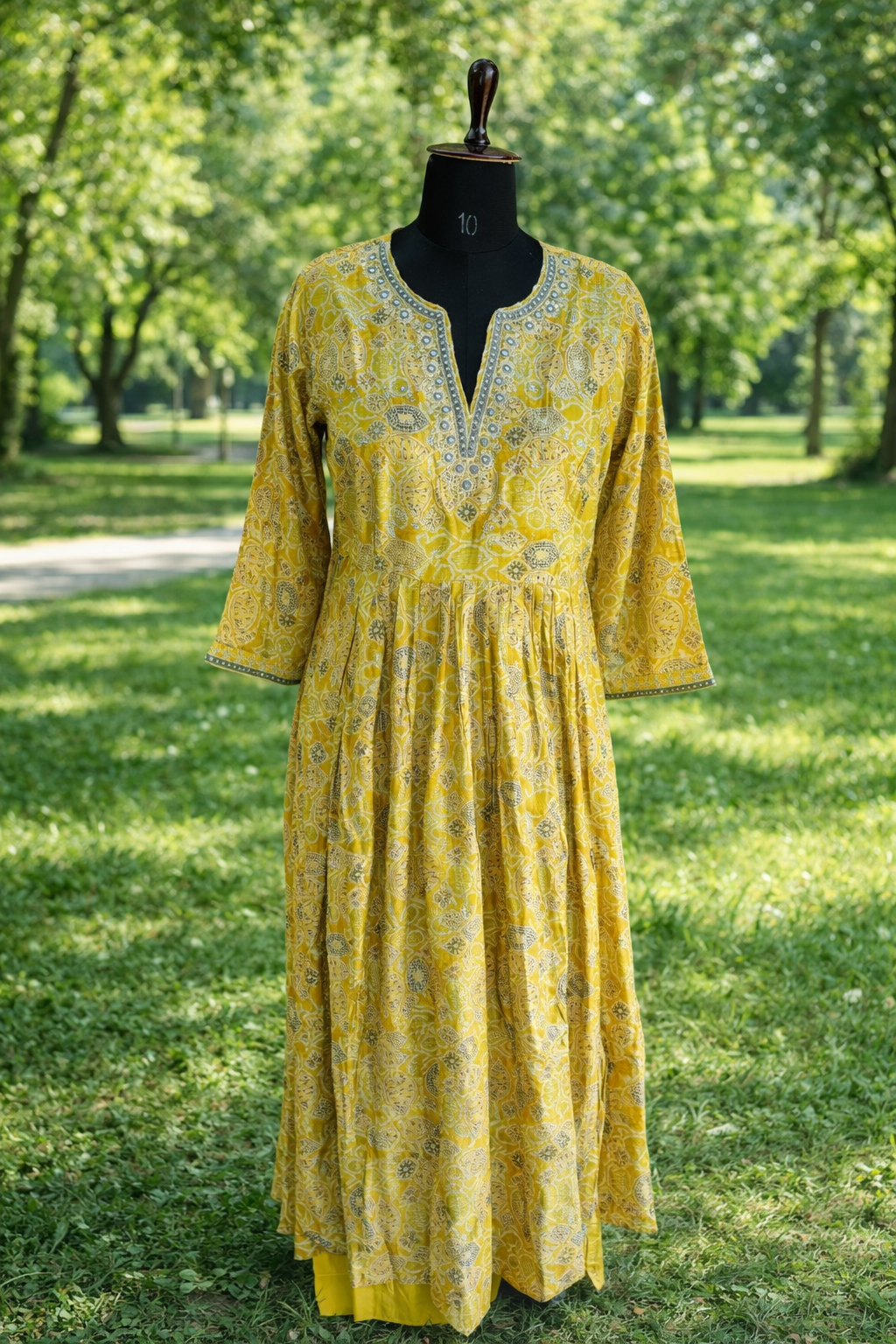 jeenas yellow floral printed and embroidered V-neck kurta