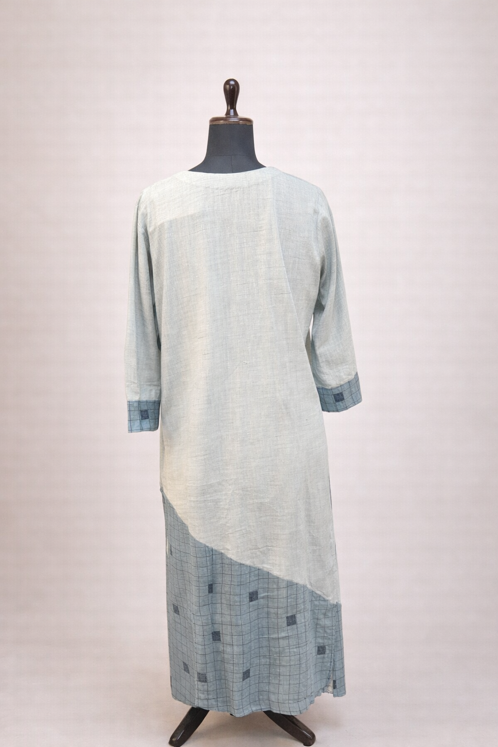 Jeenas Kurta