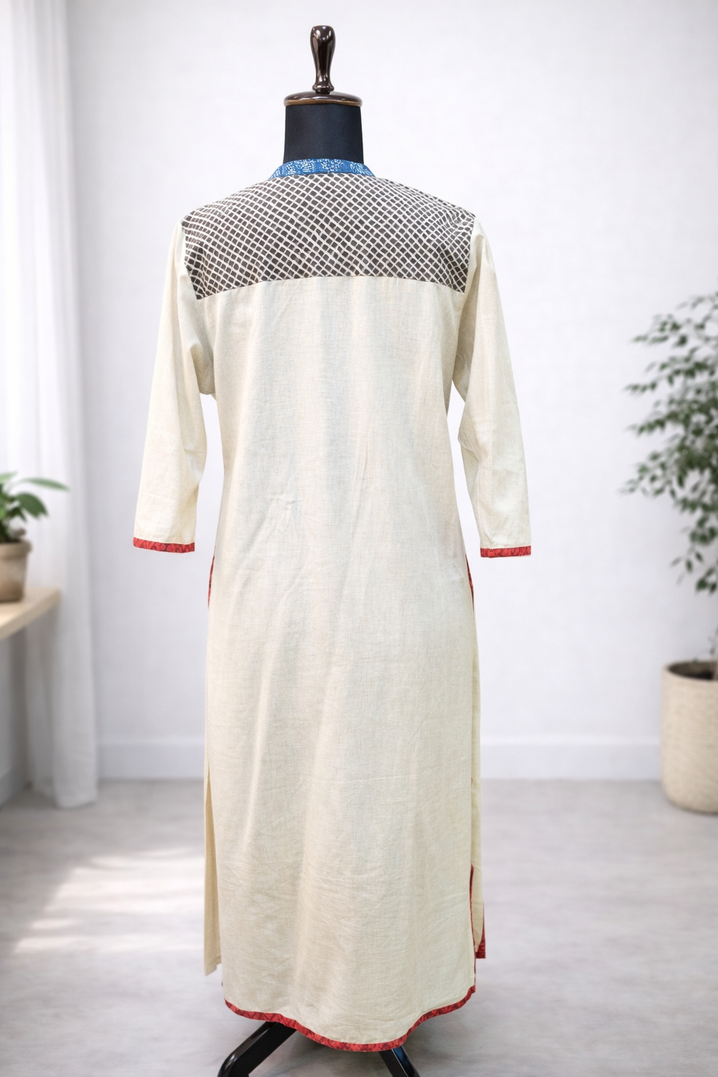 Jeenas Kurta