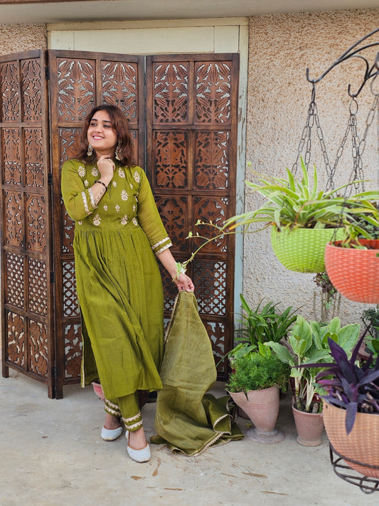 Mehndi green pure mul suit set
