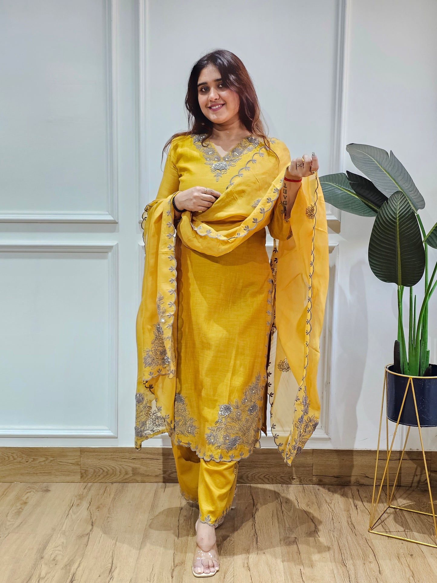 Gul-e-Sunheri 🌼