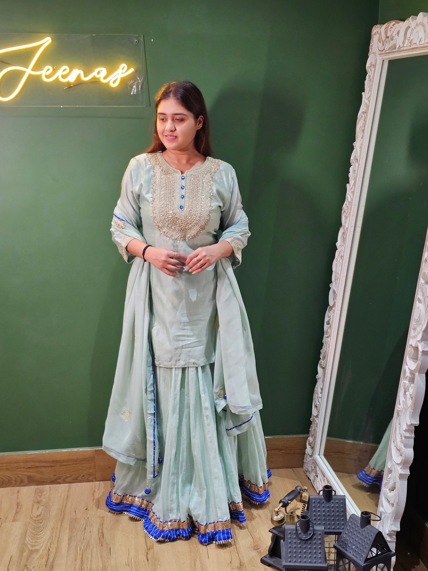 Jeenas Traditional 3 Piece Set