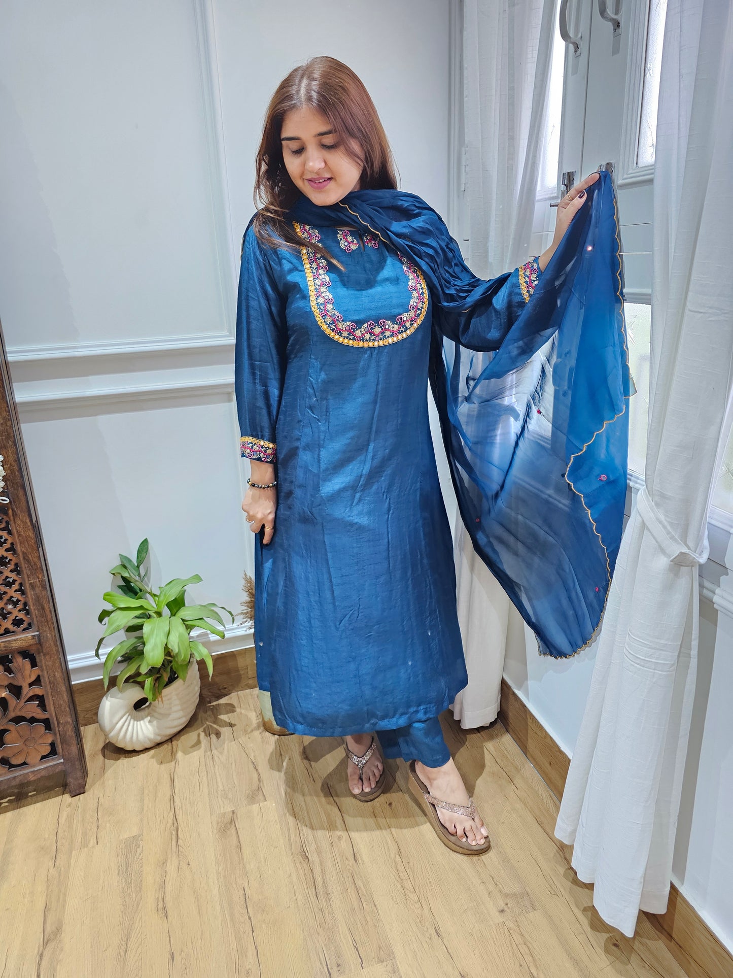 Jeenas silk suit set