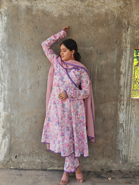 Jeenas floral pure mal cotton suit