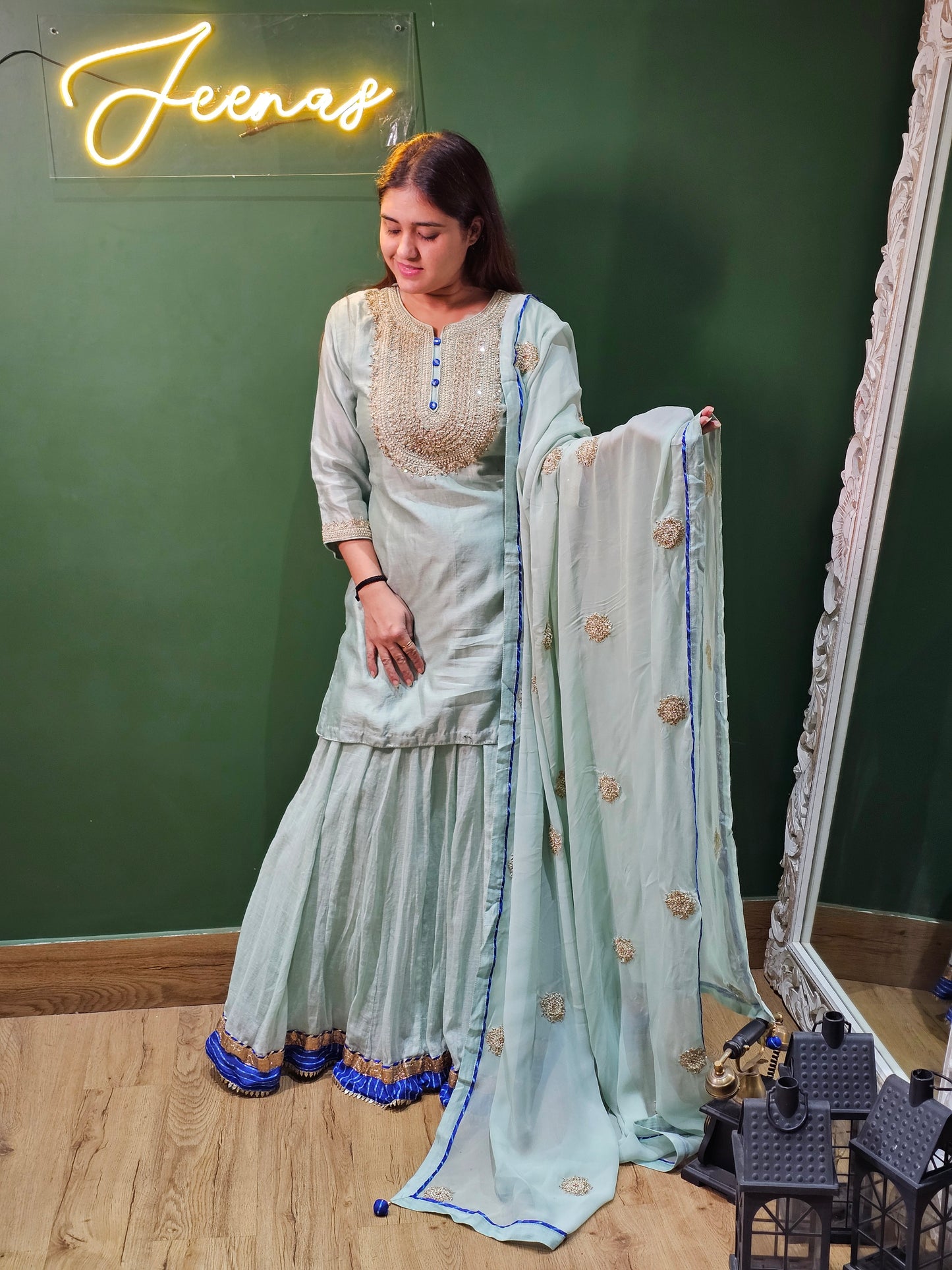 Jeenas Traditional 3 Piece Set